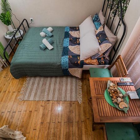 Green Boho Apartment Athén Kültér fotó