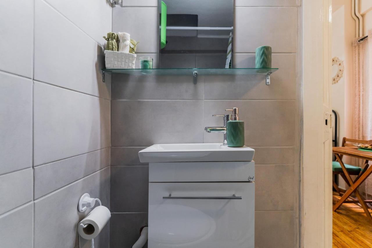 Green Boho Apartment Athén Kültér fotó