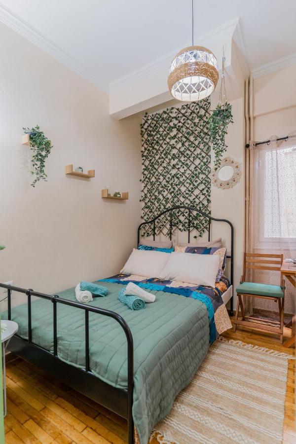 Green Boho Apartment Athén Kültér fotó