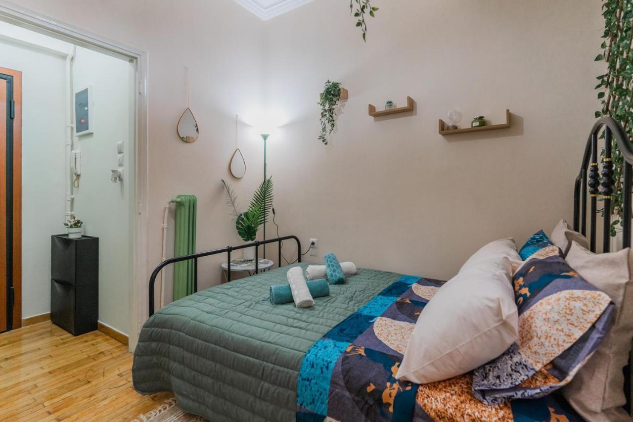 Green Boho Apartment Athén Kültér fotó